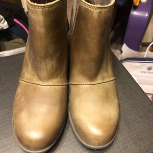 Sorel Joan of Artic Wedge II Chelsea size 6
